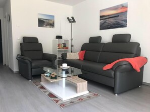 Smart-TV, DVD-Player, Arbeitsbereiche