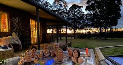Bella Farm Country House con spa al aire libre.
