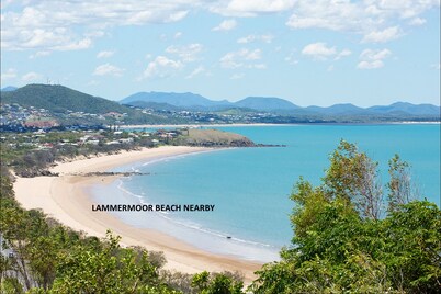 RELAX @ 48 - CLOSE TO BEACH (sleeps 7)