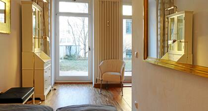 Neustadt-Paradies, Apartment mit Terrasse in der Kunsthofpassage