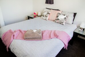 Olives At 45 | 3 bedrooms, iron/ironing board, free WiFi, bed sheets