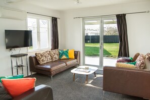 Olives At 45 | Living room | Flat-screen TV - Olives at 45 (Martinborough)