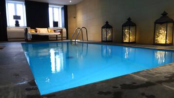 Innenpool, beheizter Pool