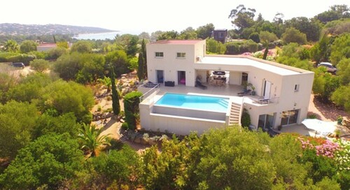 Villa SAINTE-LUCIE de PORTO VECCHIOssa