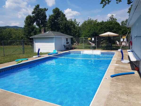 Outdoor pool, a heated pool