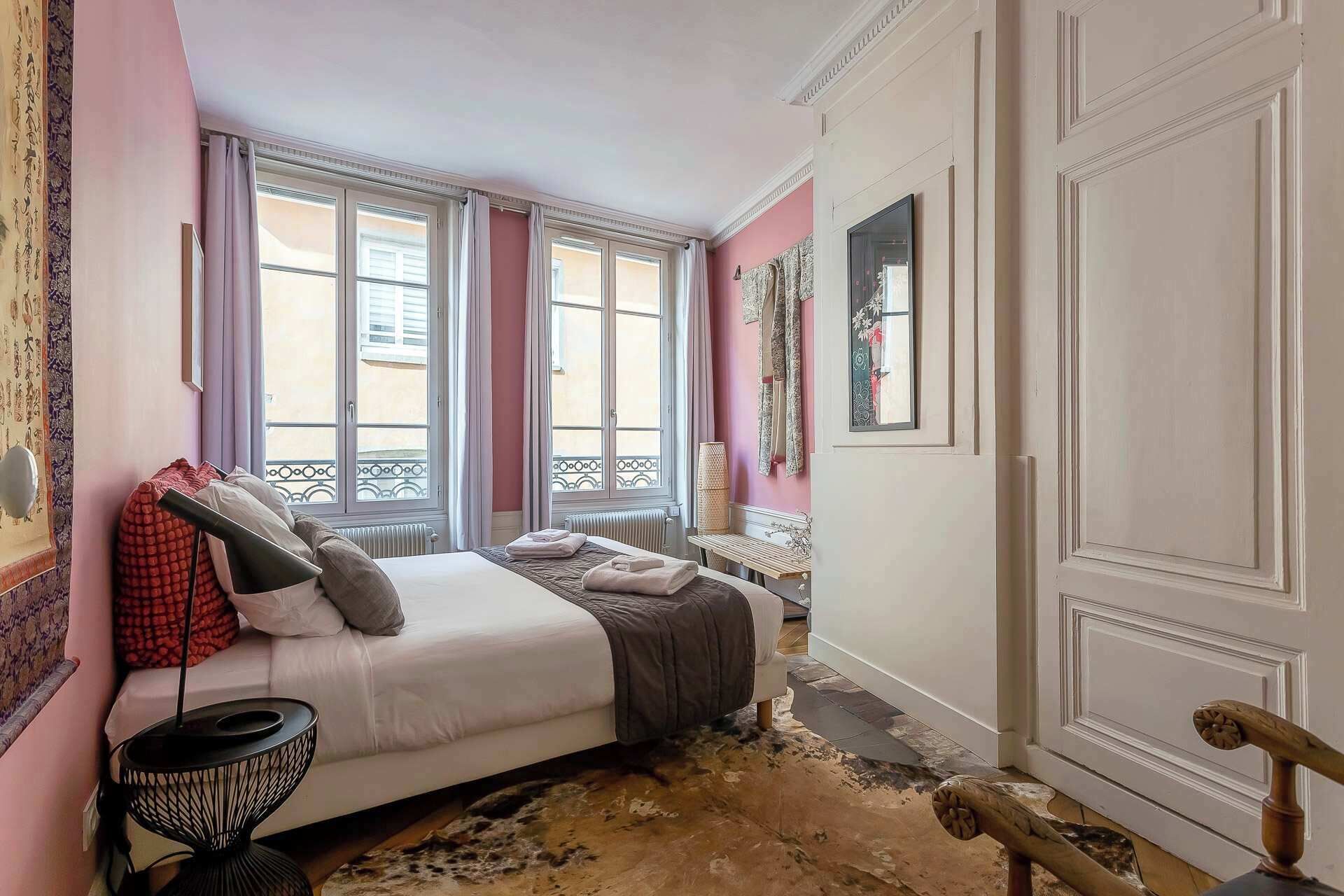 2 chambres, bureau, fer et planche à repasser, Wi-Fi