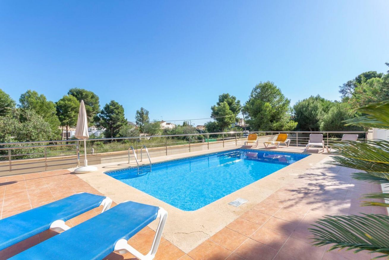 Et oppvarmet basseng