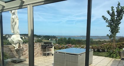 Superbe Gîte vue mer piscine intérieure chauffée toute l'année proche de Paimpol