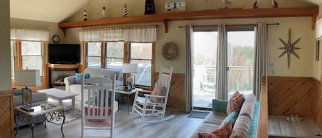 Smart TV, DVD player, books