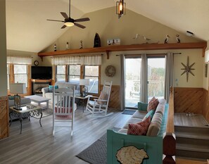 تلفزيون ذكي، مشغل دي في دي، كُتُب