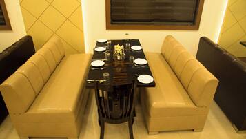 غرفة لتناول الطعام