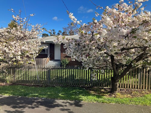 Comfortable 3 Bedroom Home with all the facilities to accommodate 6 people.