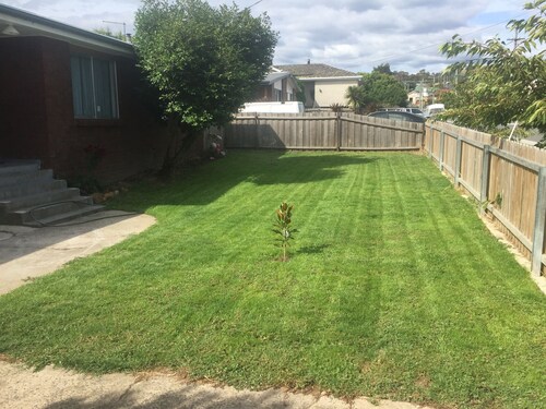 Komfortables 3 Schlafzimmer Haus mit allen Einrichtungen für 8 Personen.