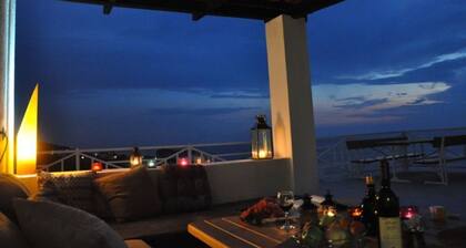 Villa mit unglaublicher Sonnenuntergang und Meerblick