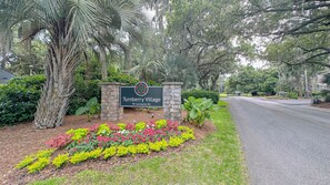 Property grounds - Perfect Location for a Family Vacation! (Hilton Head)