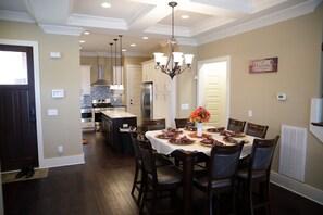 Dining - Riverfront Home Near Downtown with Skyline Views! (Nashville)