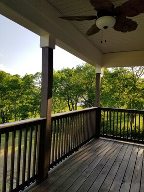 Terrace/patio - Riverfront Home Near Downtown with Skyline Views! (Nashville)
