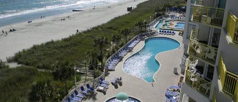 Innenpool, Außenpool