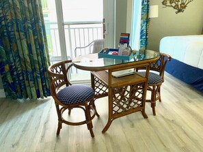 Bügeleisen/Bügelbrett, kostenloses WLAN, Bettwäsche