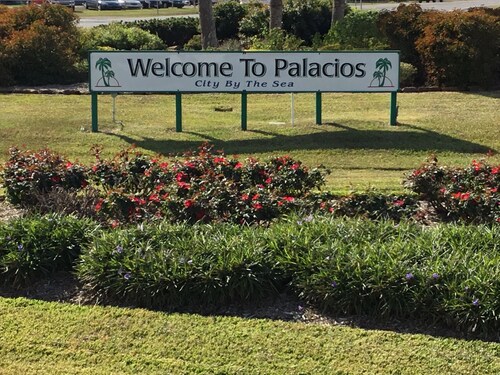 Margerum Manor-Deep Weekly and Monthly Discounts for "Winter Texans"!