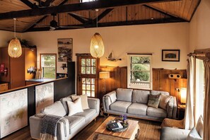 TV, fireplace, DVD player, table tennis