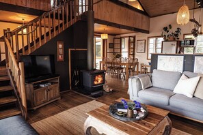 TV, fireplace, DVD player, table tennis