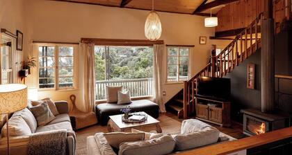 Mandala Bruny Island, waterfront, near Restaurant