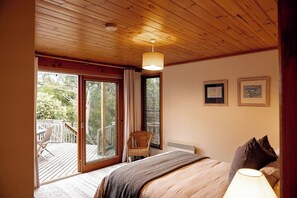 4 Schlafzimmer, Zimmersafe, Bügeleisen/Bügelbrett, Reisekinderbett
