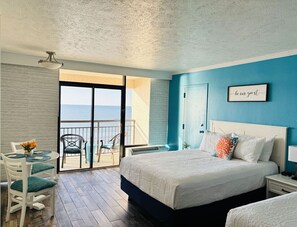 Escrivaninha, ferros/tábuas de passar roupa, Wi-Fi de cortesia