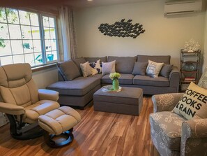 TV, fireplace, DVD player