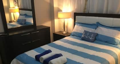 Casa San Juan toda apartamento en el centro de Vieques / Wi-Fi y Netflix