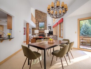 Dining - RMR: Cody House C Condo in Teton Village (Teton Village)