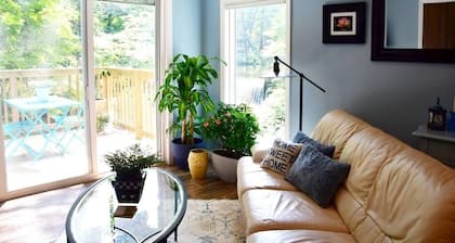 Waterfall Cottage - Romantic Luxury Escape - nearby hiking, wineries and skiing