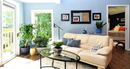 Waterfall Cottage - Romantic Luxury Escape - nearby hiking, wineries and skiing