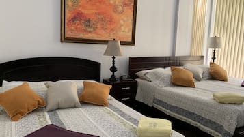 3 bedrooms, desk, iron/ironing board, free WiFi