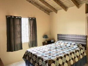 2 Schlafzimmer, Bügeleisen/Bügelbrett, Internetzugang, Bettwäsche