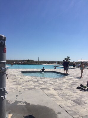 Utomhuspool