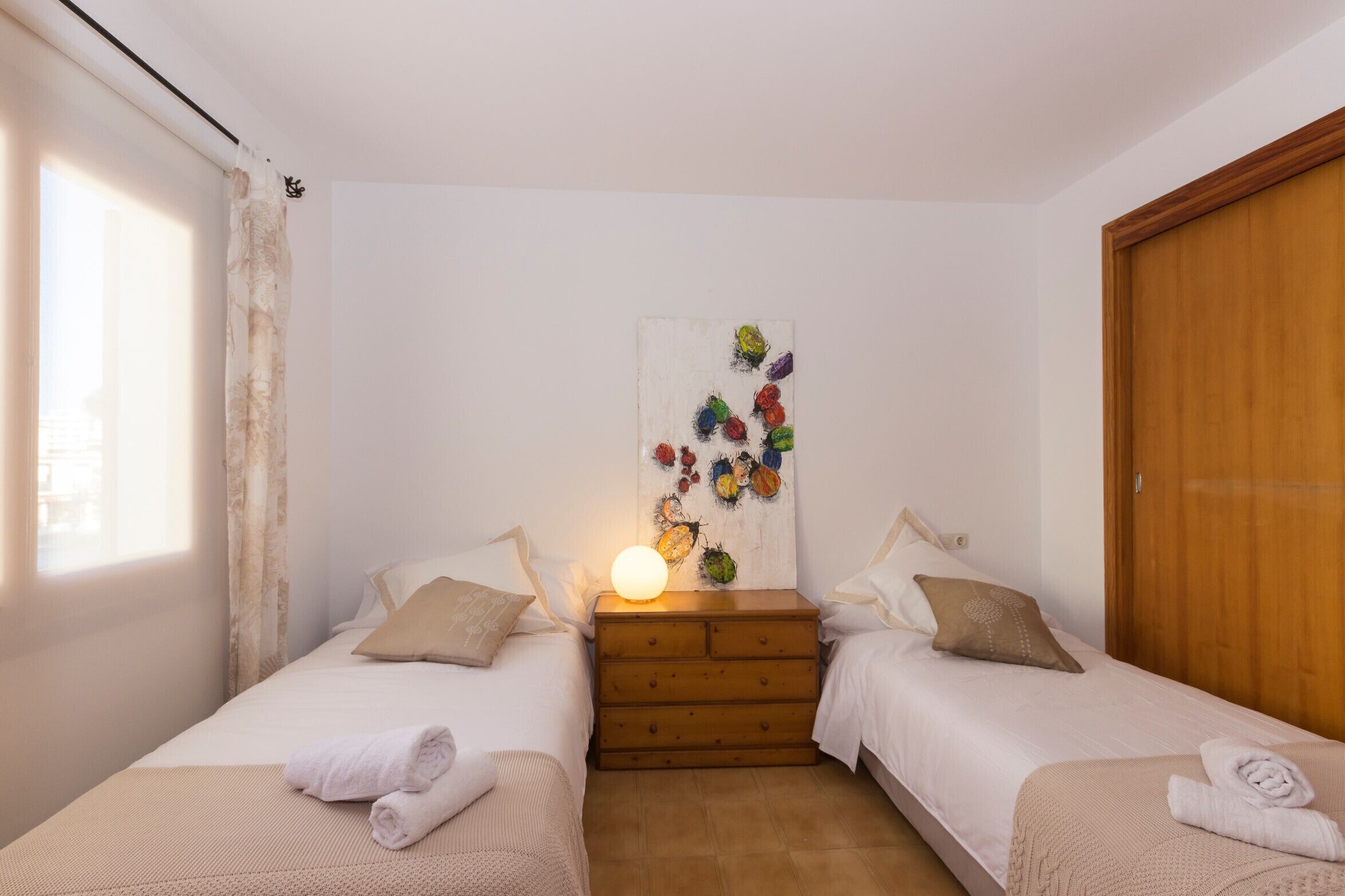 3 bedrooms, iron/ironing board, free WiFi, bed sheets