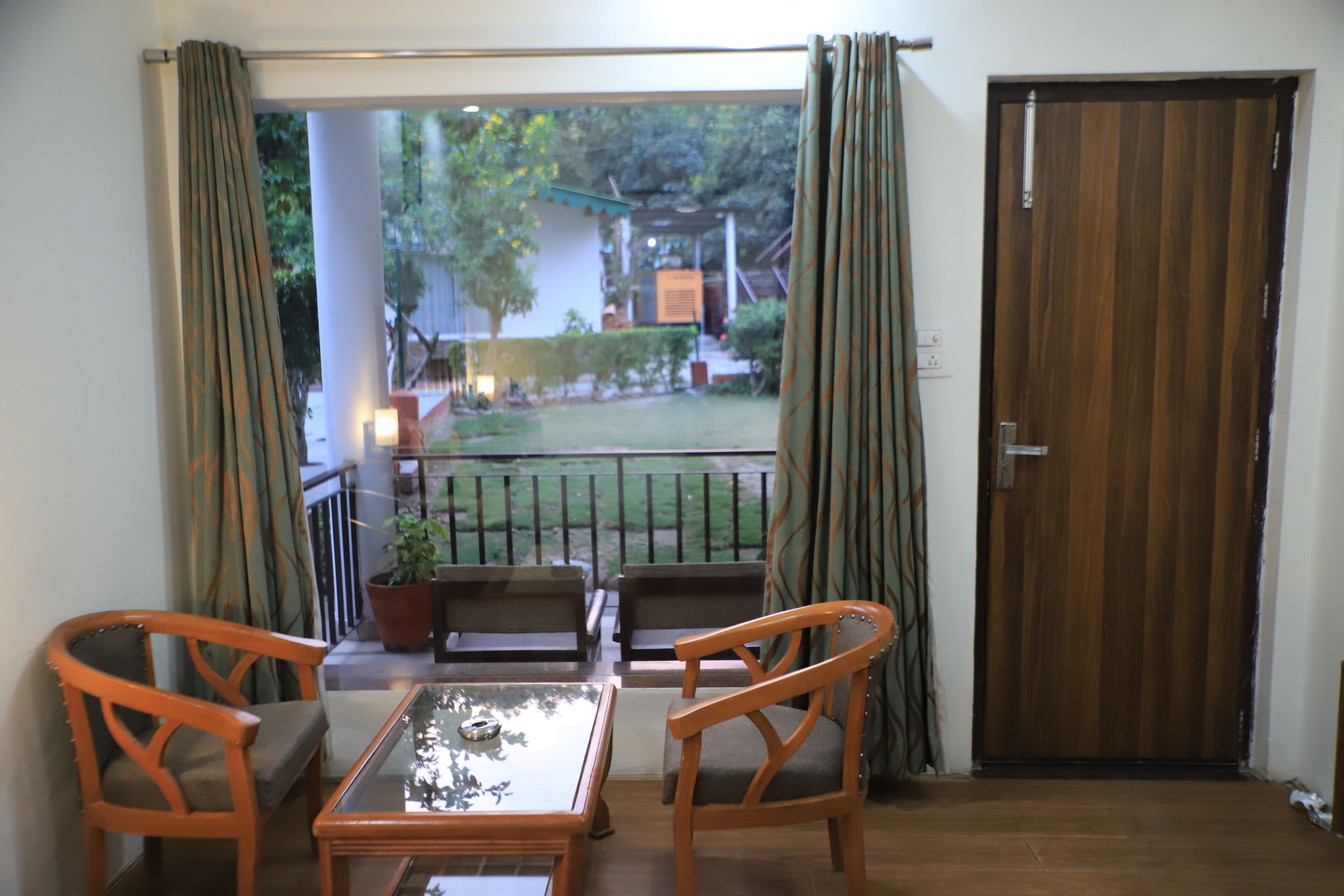 Executive King Room  | 1 bedroom, desk, iron/ironing board, rollaway beds