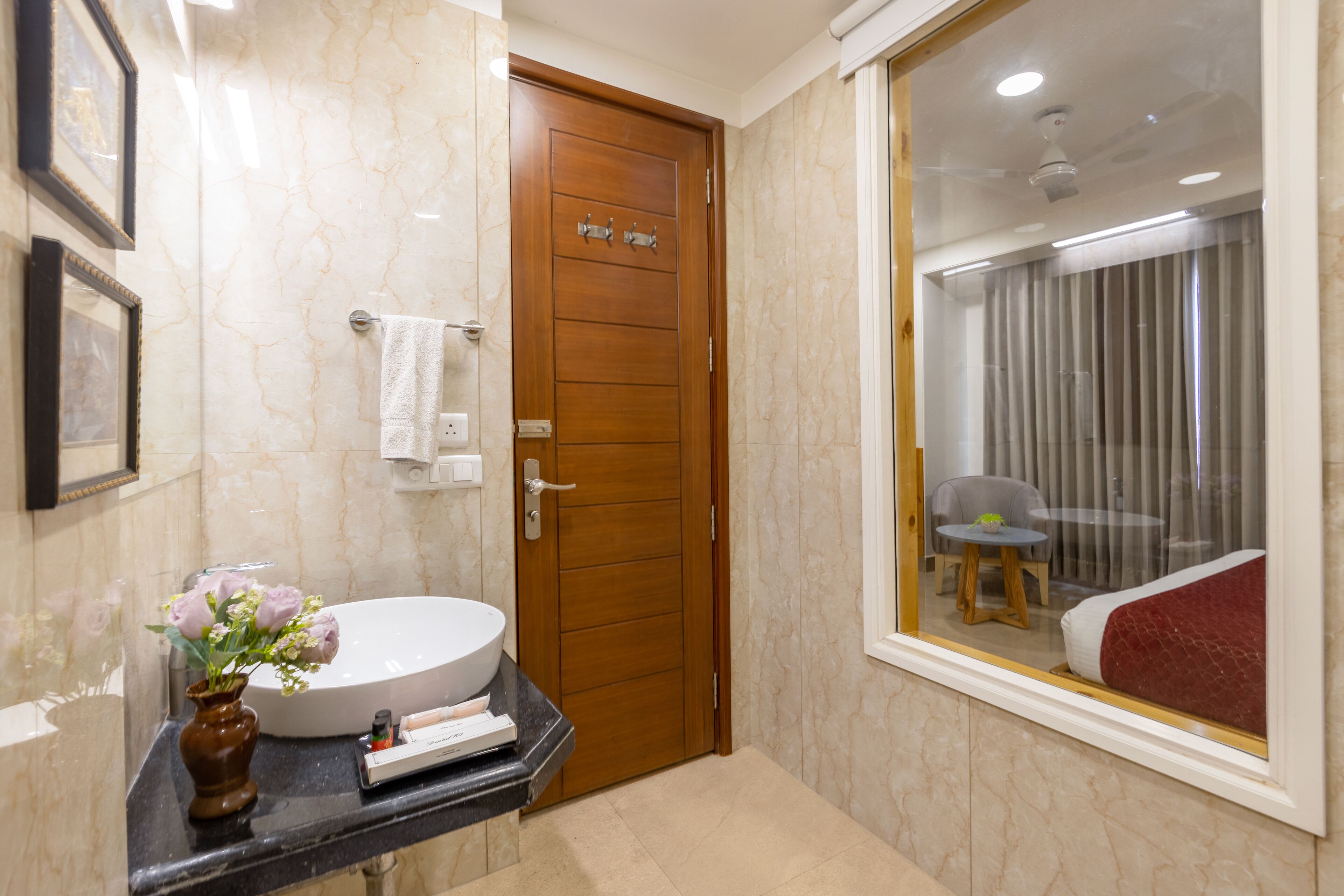 Photo - RR Residency