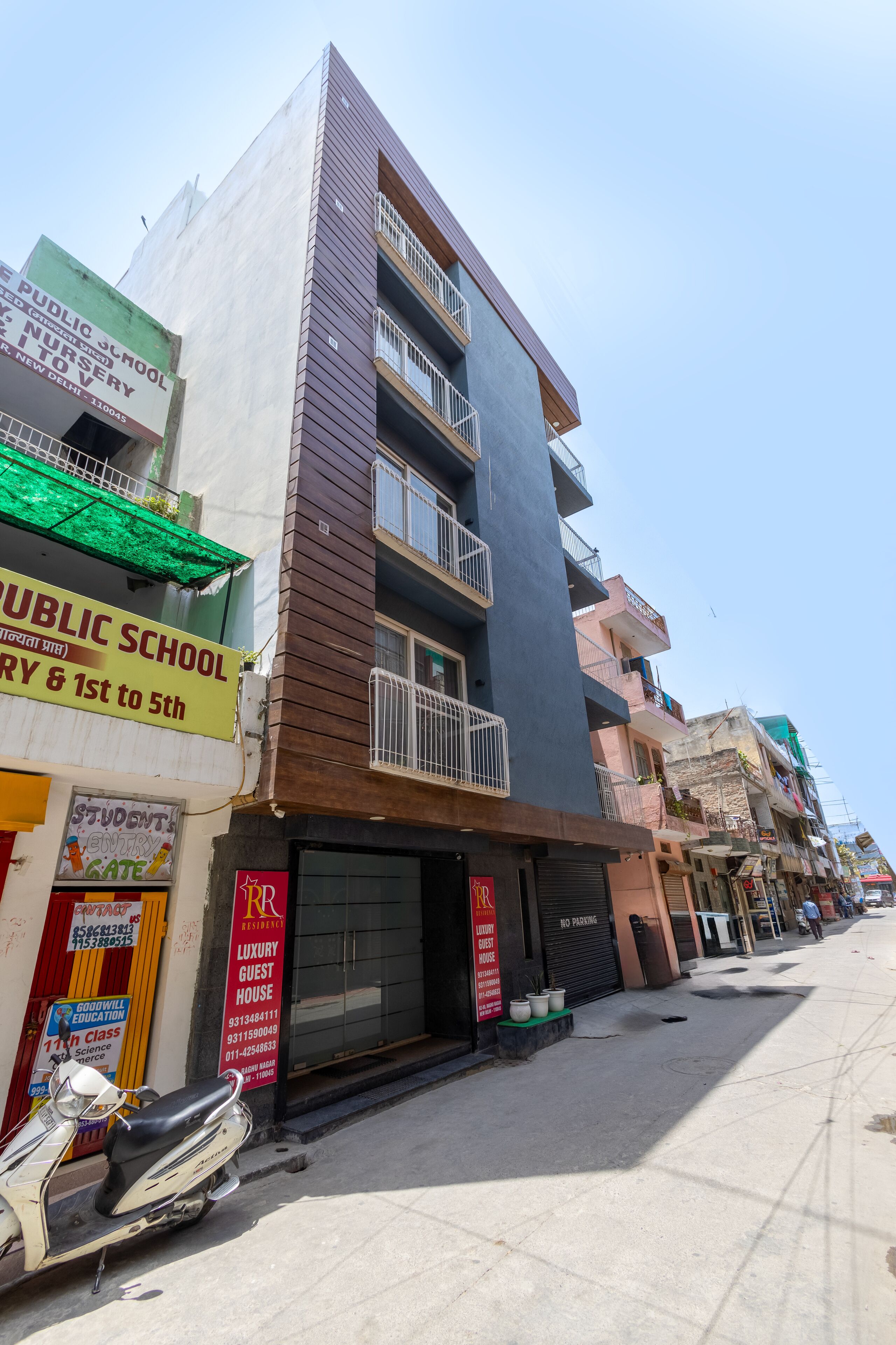 Photo - RR Residency