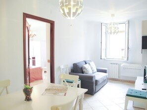 Interior - Casa Malvarosa, New Charme in the heart of Trastevere and Rome (Roma)