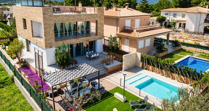 Villa Isabel 206 fantastic villa with private swimming pool, air conditioning, barbecue and jacuzzi