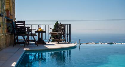 "4Seasons Stonework Castle"