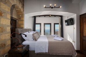 5 chambres, coffre-fort, bureau, système d’insonorisation