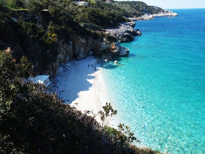 Mountain villa with beautiful gardens and sea view, near Mylopotomos beach