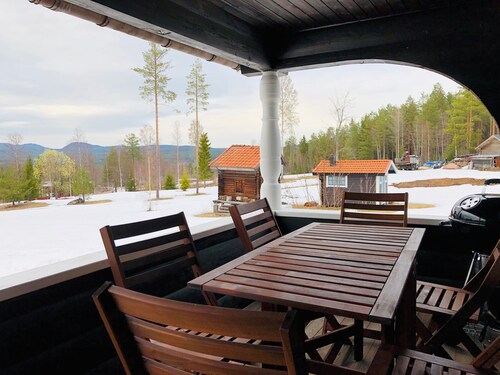 Timber lodge at Vasaloppet and Gopshus mountain