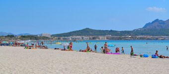 Can Roig Gran 041 magnificent finca with private pool, large barbecue area and WiFi