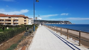 Beach - Argonavis B-1-21A Holiday apartment in Spain L'Estartit on first line on the sea (Estartit)