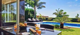 Villa Ravenala by LovelyStay